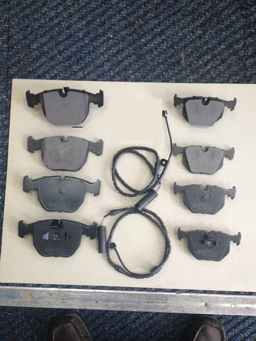 BMW X5 3.0 3.0D 4.4 FRONT & REAR BRAKE PADS & WEAR LEADS SENSOR